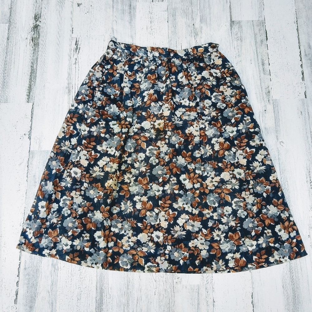 Vintage 60s 70s Fall Floral Highwaisted Midi Skirt
